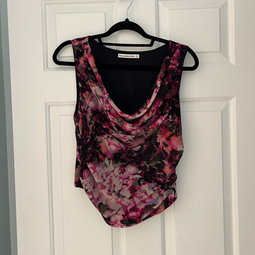Abercrombie floral scoop neck top size S
